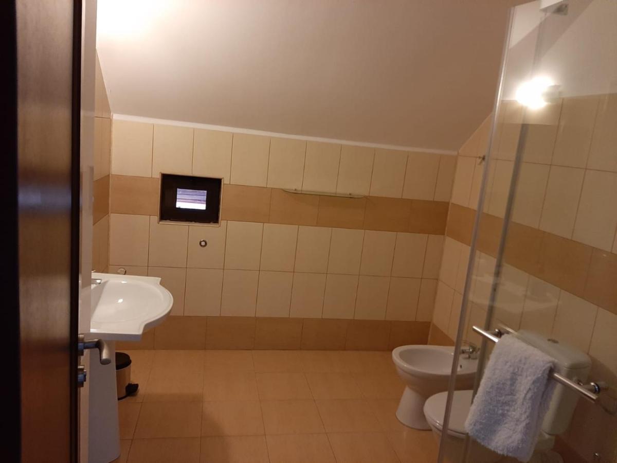 Pensiunea Simona Simbata de Sus Luaran gambar